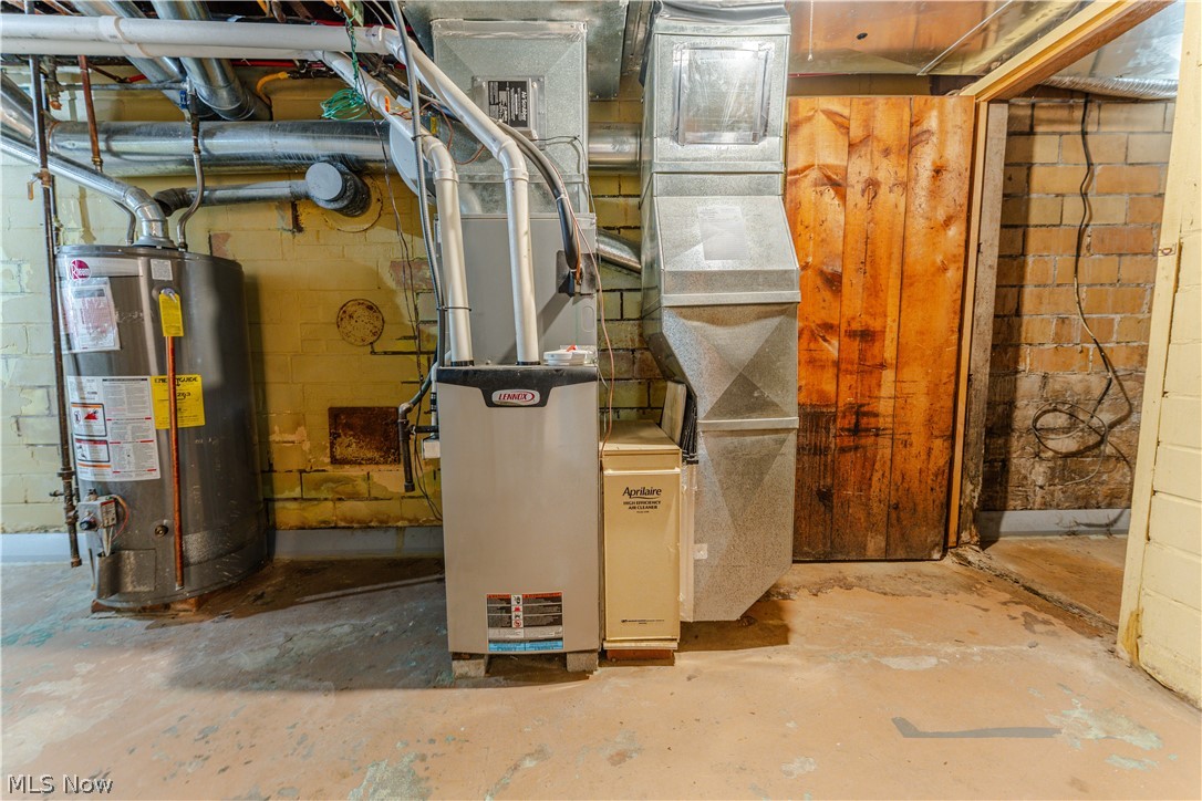 347 Bahlor St SW Sugarcreek OH 44681