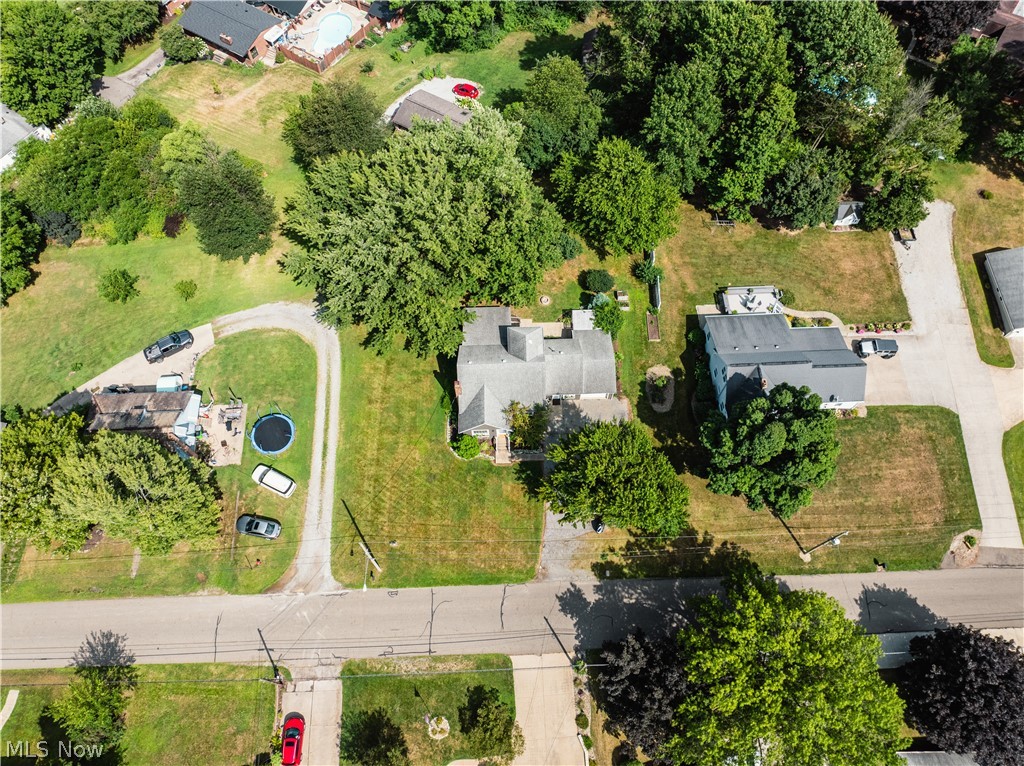 347 Bahlor St SW Sugarcreek OH 44681