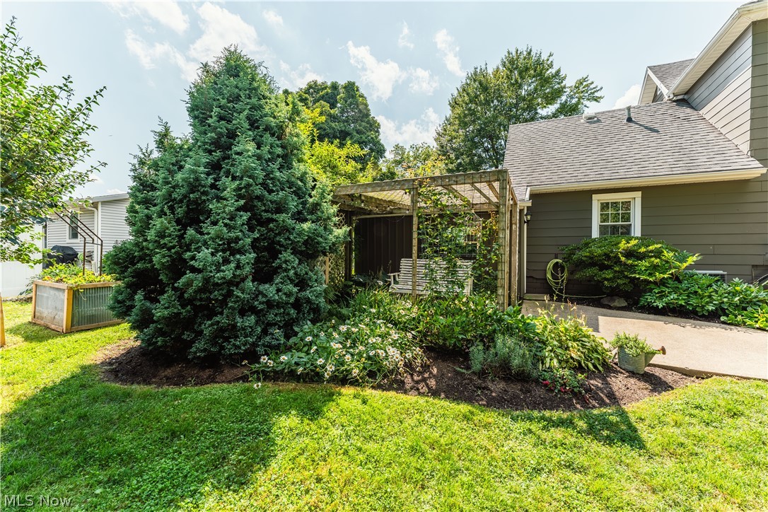 347 Bahlor St SW Sugarcreek OH 44681