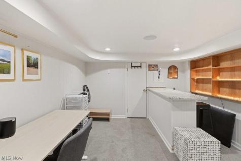 5066 W 6th Street Brooklyn Heights OH 44131