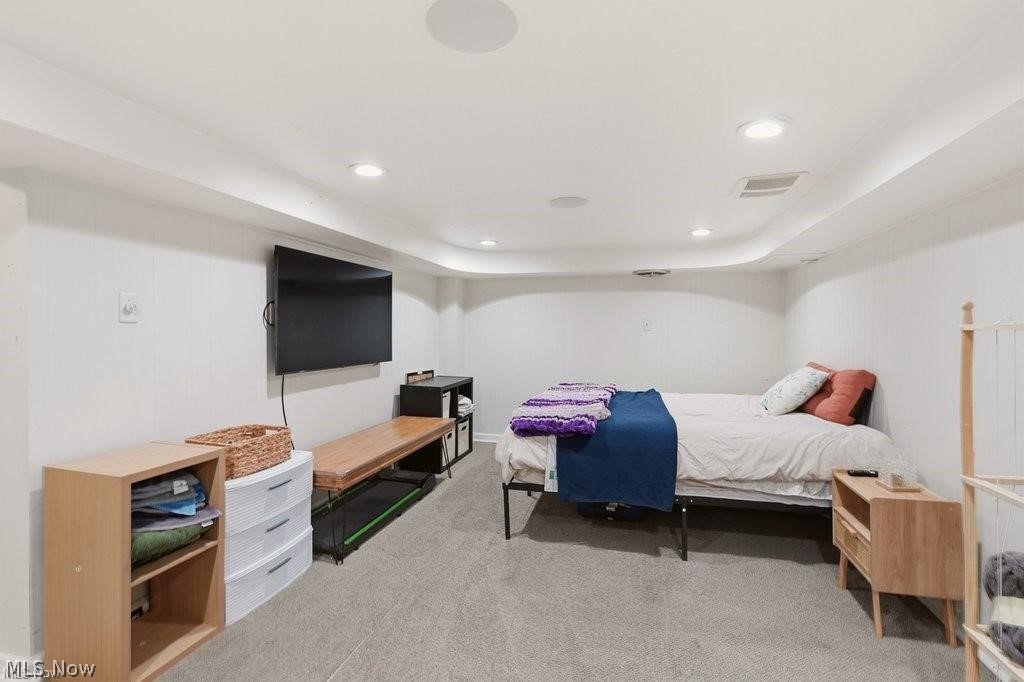 5066 W 6th Street Brooklyn Heights OH 44131
