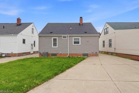 5066 W 6th Street Brooklyn Heights OH 44131
