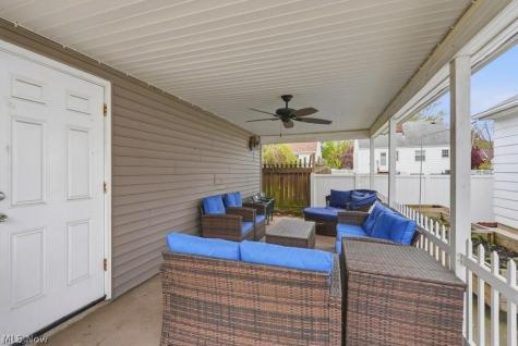 5066 W 6th Street Brooklyn Heights OH 44131
