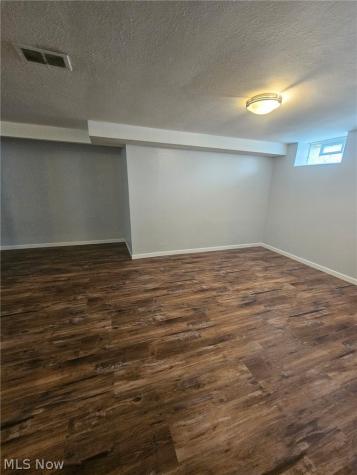 4237 Stonehaven Road South Euclid OH 44121