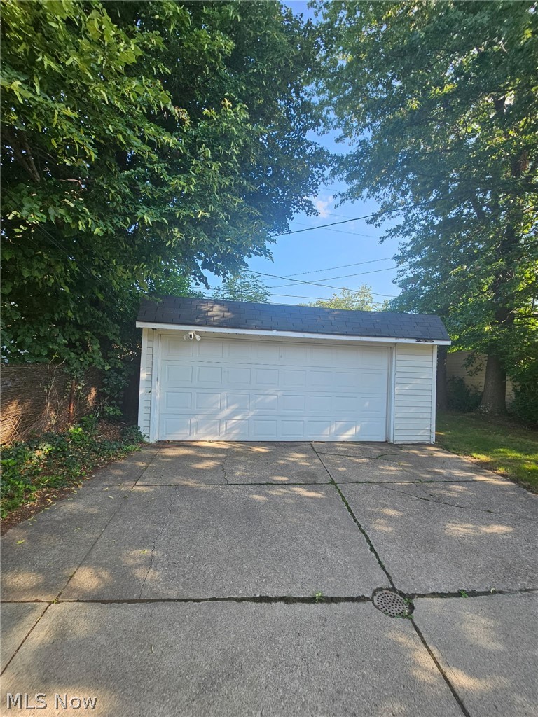 4237 Stonehaven Road South Euclid OH 44121