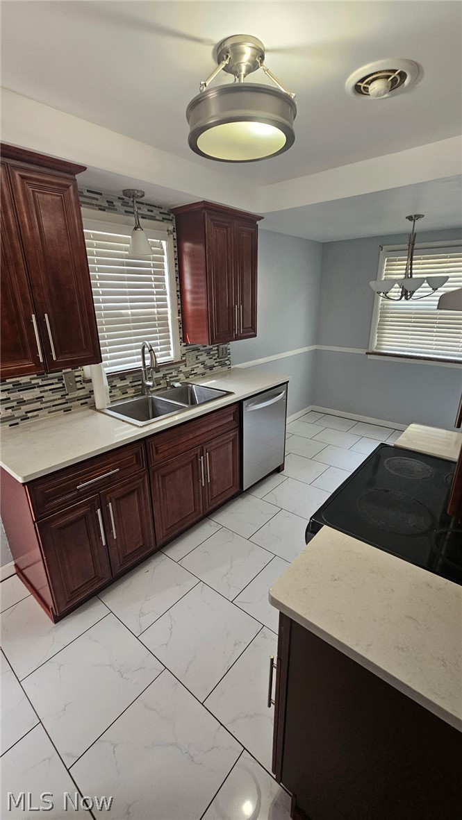 4237 Stonehaven Road South Euclid OH 44121