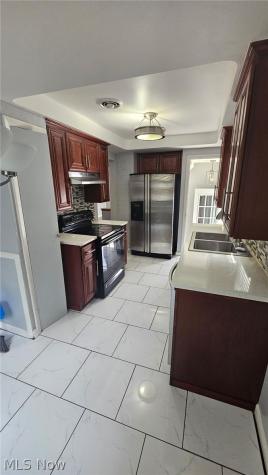 4237 Stonehaven Road South Euclid OH 44121