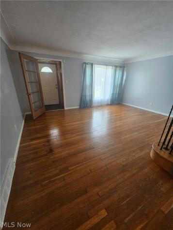 4237 Stonehaven Road South Euclid OH 44121