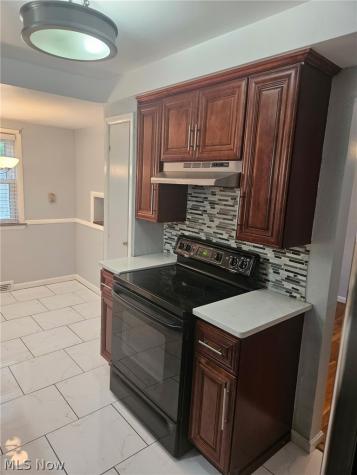 4237 Stonehaven Road South Euclid OH 44121