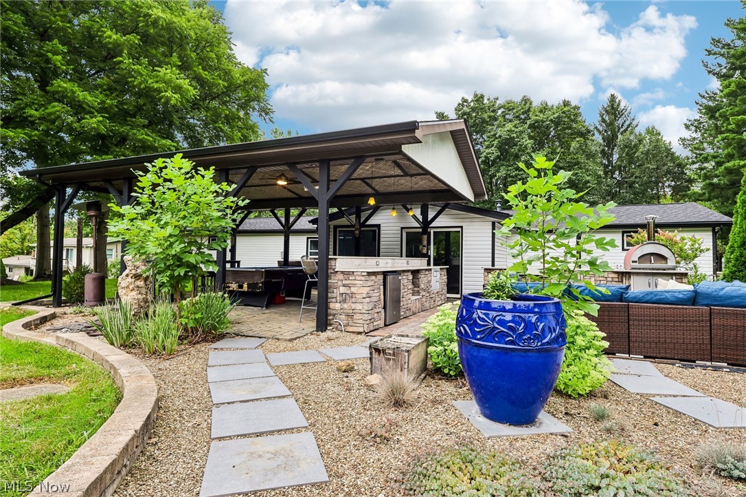 8559 Beacon Hill Drive Chagrin Falls OH 44023