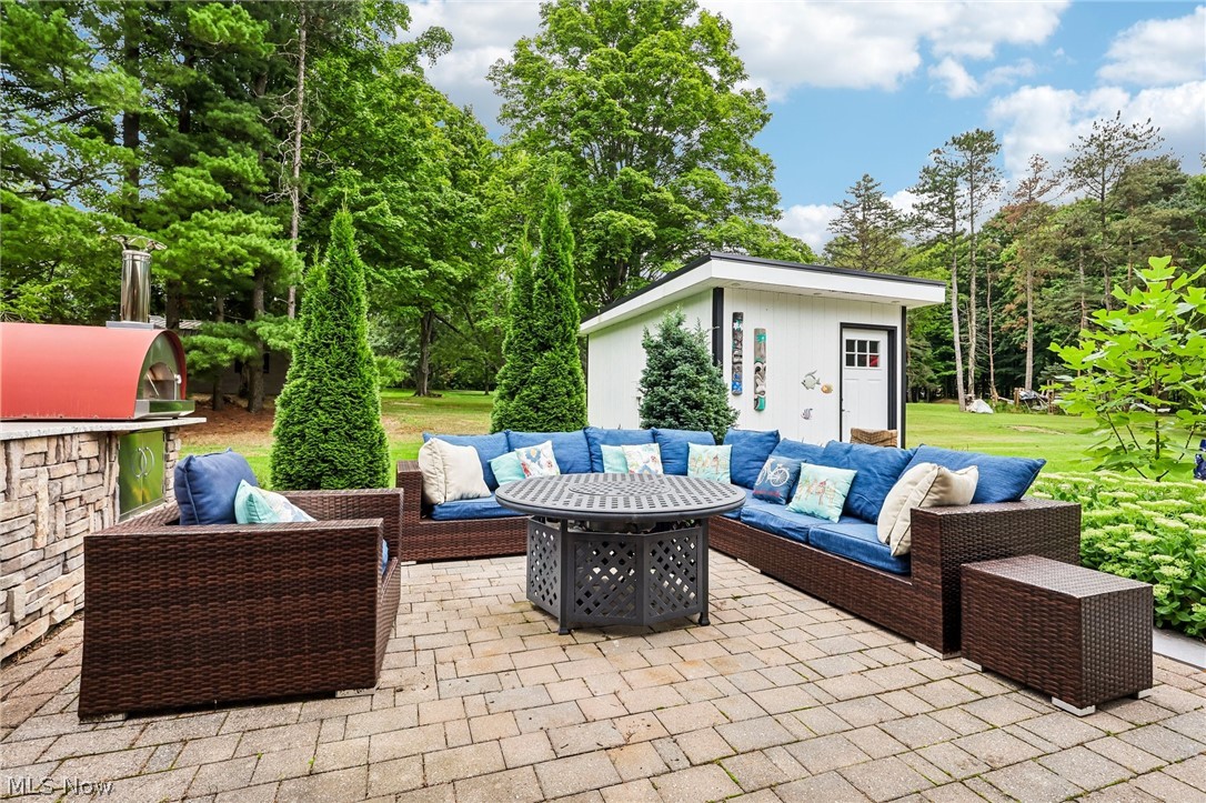 8559 Beacon Hill Drive Chagrin Falls OH 44023