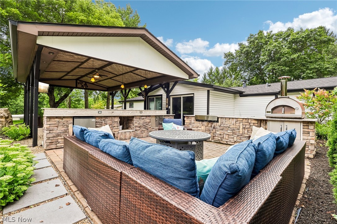 8559 Beacon Hill Drive Chagrin Falls OH 44023
