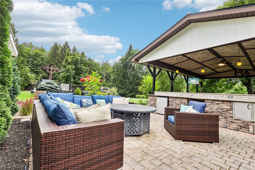 8559 Beacon Hill Drive Chagrin Falls OH 44023