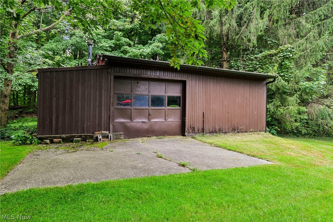 8559 Beacon Hill Drive Chagrin Falls OH 44023