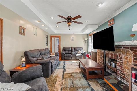 16901 Melgrave Avenue Cleveland OH 44135