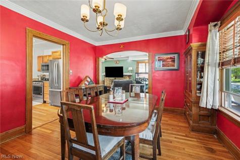 16901 Melgrave Avenue Cleveland OH 44135