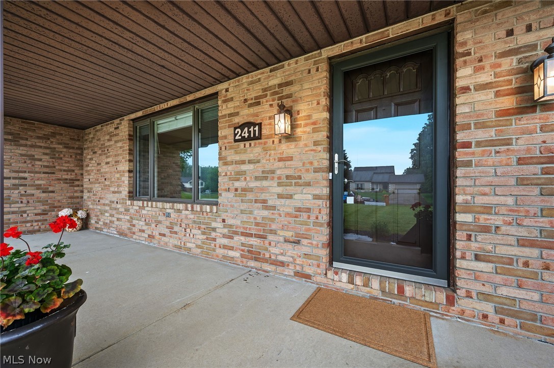 2411 Sucrose Drive Green OH 44312