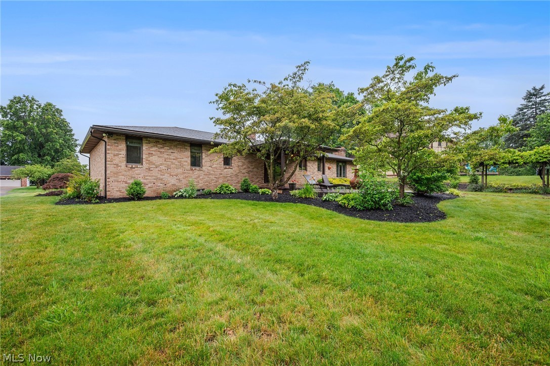 2411 Sucrose Drive Green OH 44312