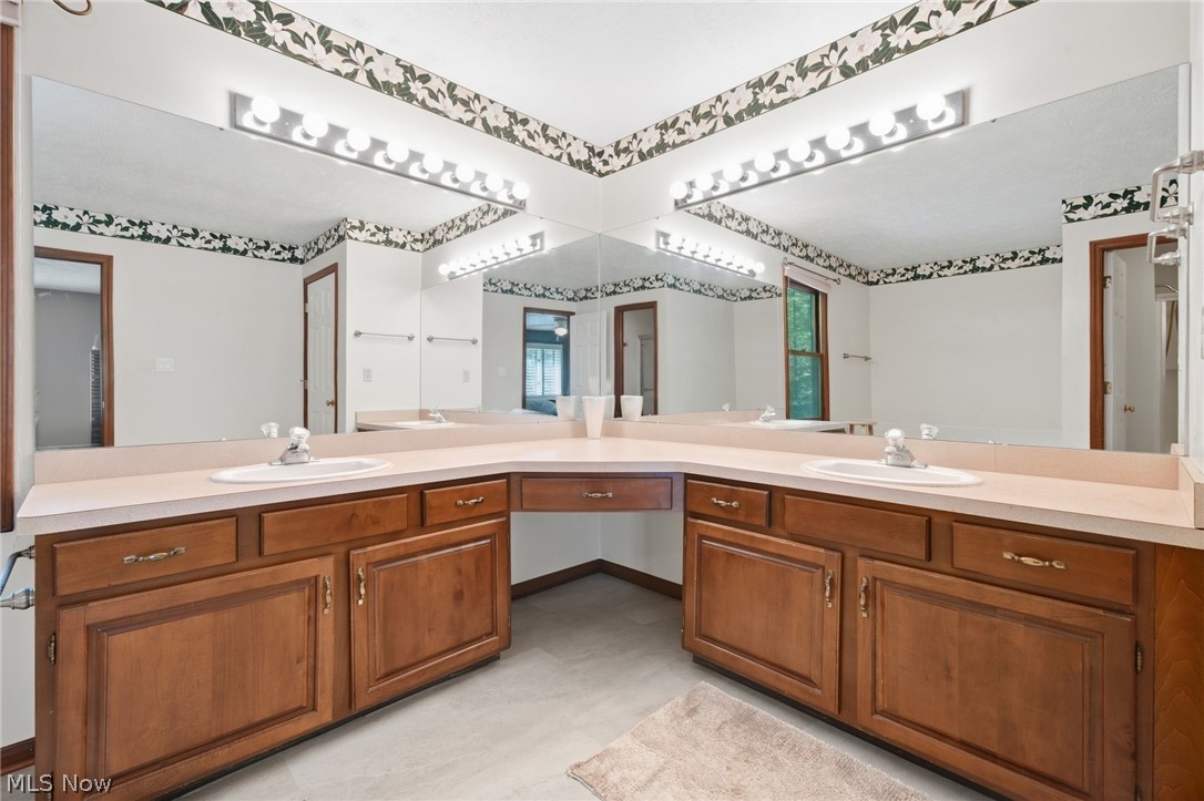7539 Old Quarry Lane Brecksville OH 44141