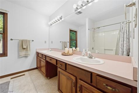 7539 Old Quarry Lane Brecksville OH 44141