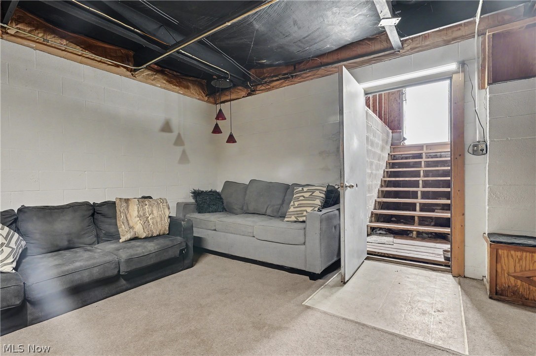788 State Route 88 NE Bristolville OH 44402