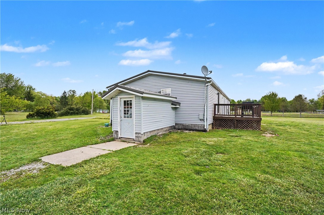 788 State Route 88 NE Bristolville OH 44402