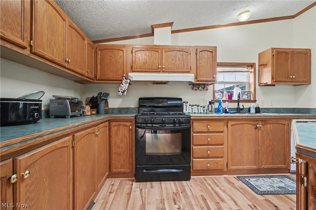 788 State Route 88 NE Bristolville OH 44402