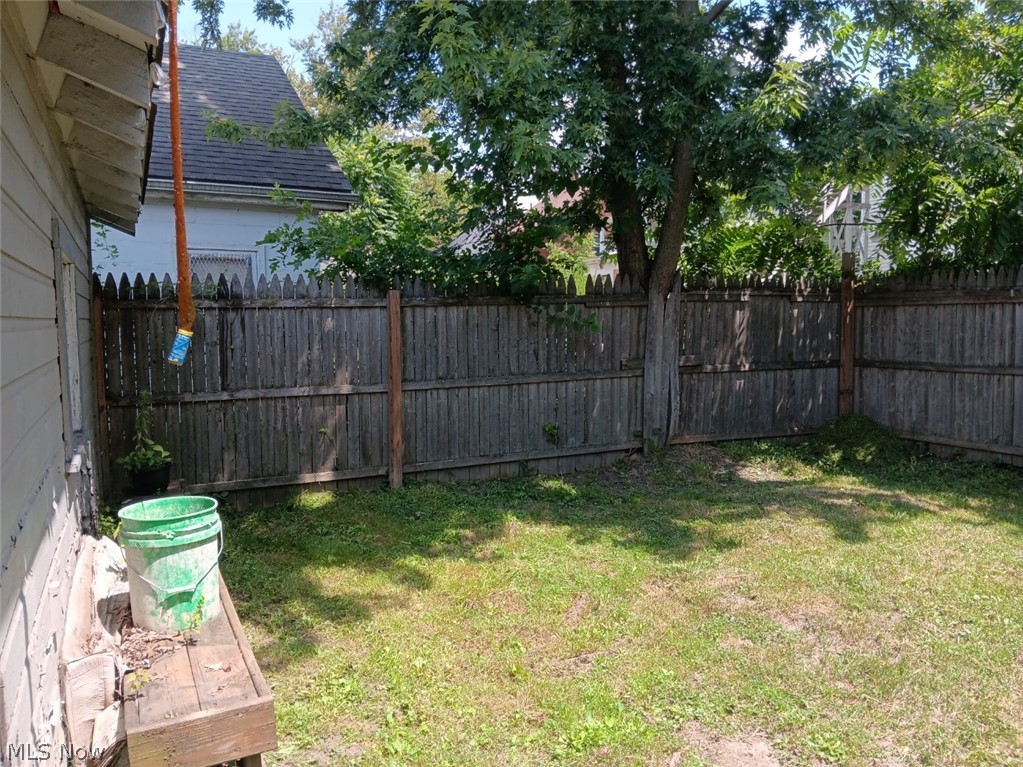 1253 Belle Street SE Warren OH 44484