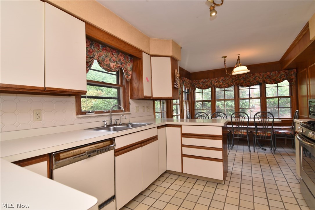 3483 Severn Road Cleveland Heights OH 44118