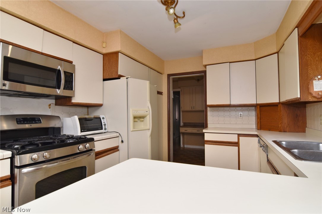 3483 Severn Road Cleveland Heights OH 44118