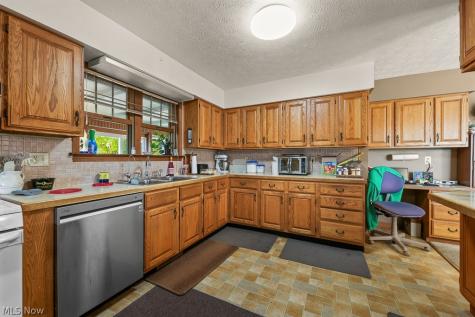 1357 Aberagg Road Atwater OH 44201