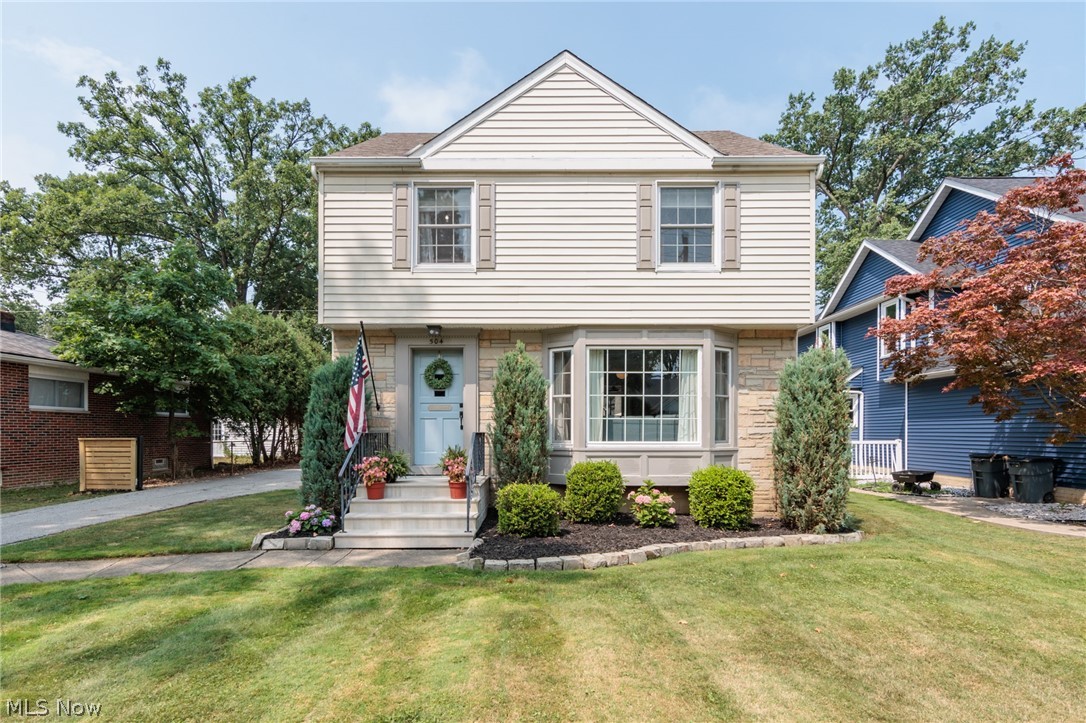504 Columbia Road Bay Village OH 44140