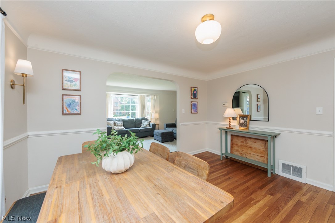 504 Columbia Road Bay Village OH 44140