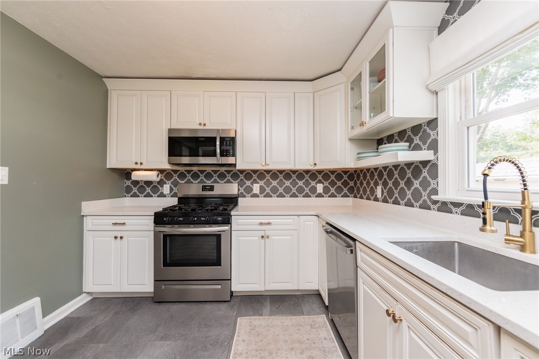 504 Columbia Road Bay Village OH 44140