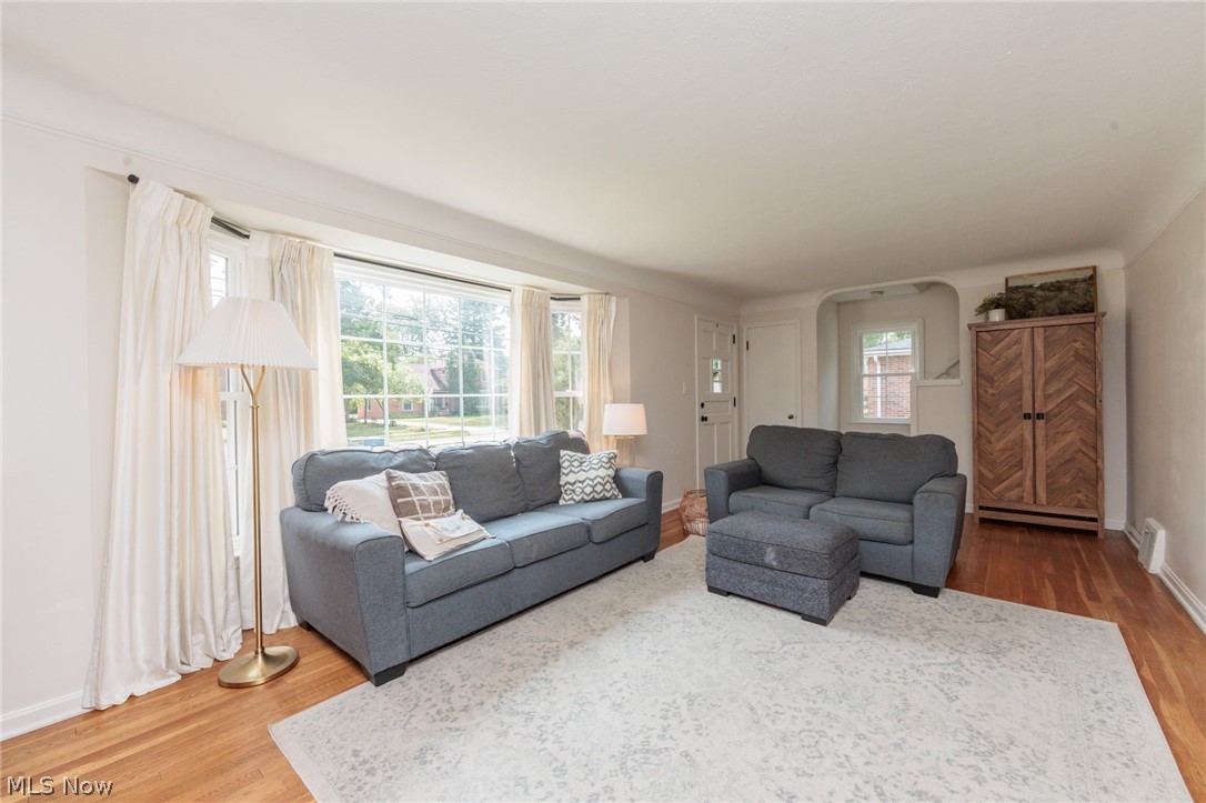 504 Columbia Road Bay Village OH 44140