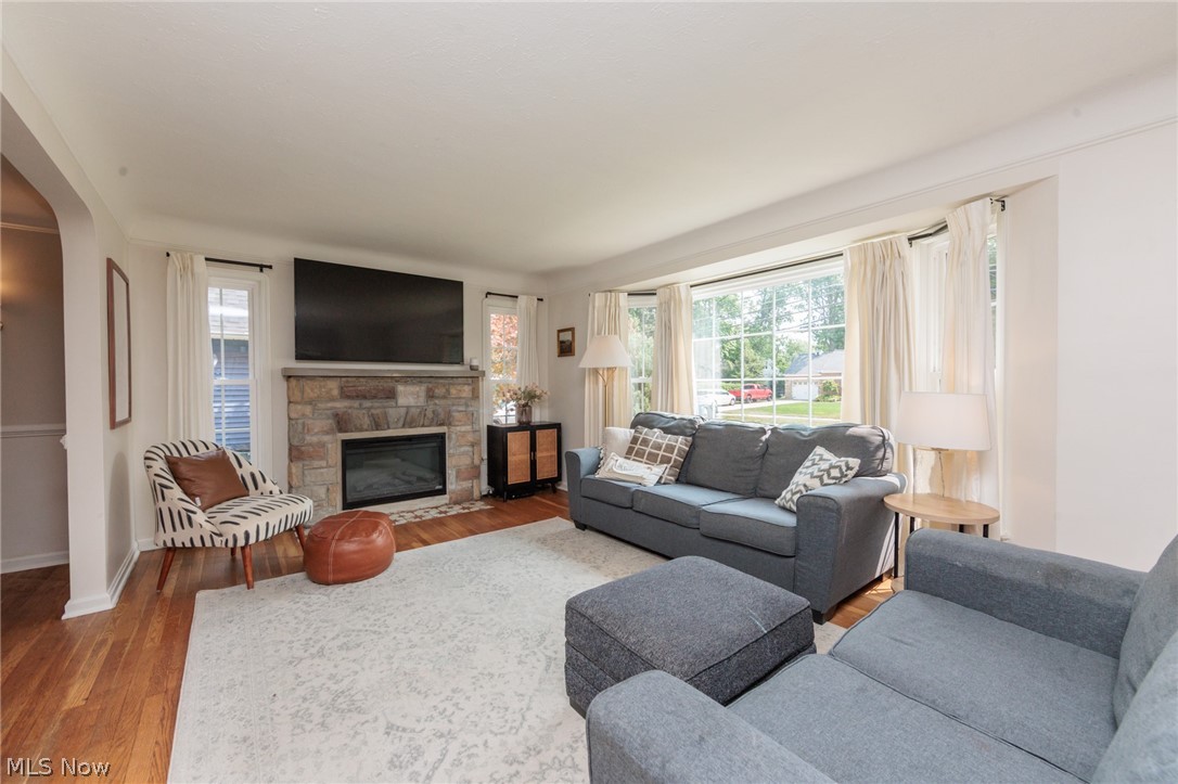 504 Columbia Road Bay Village OH 44140