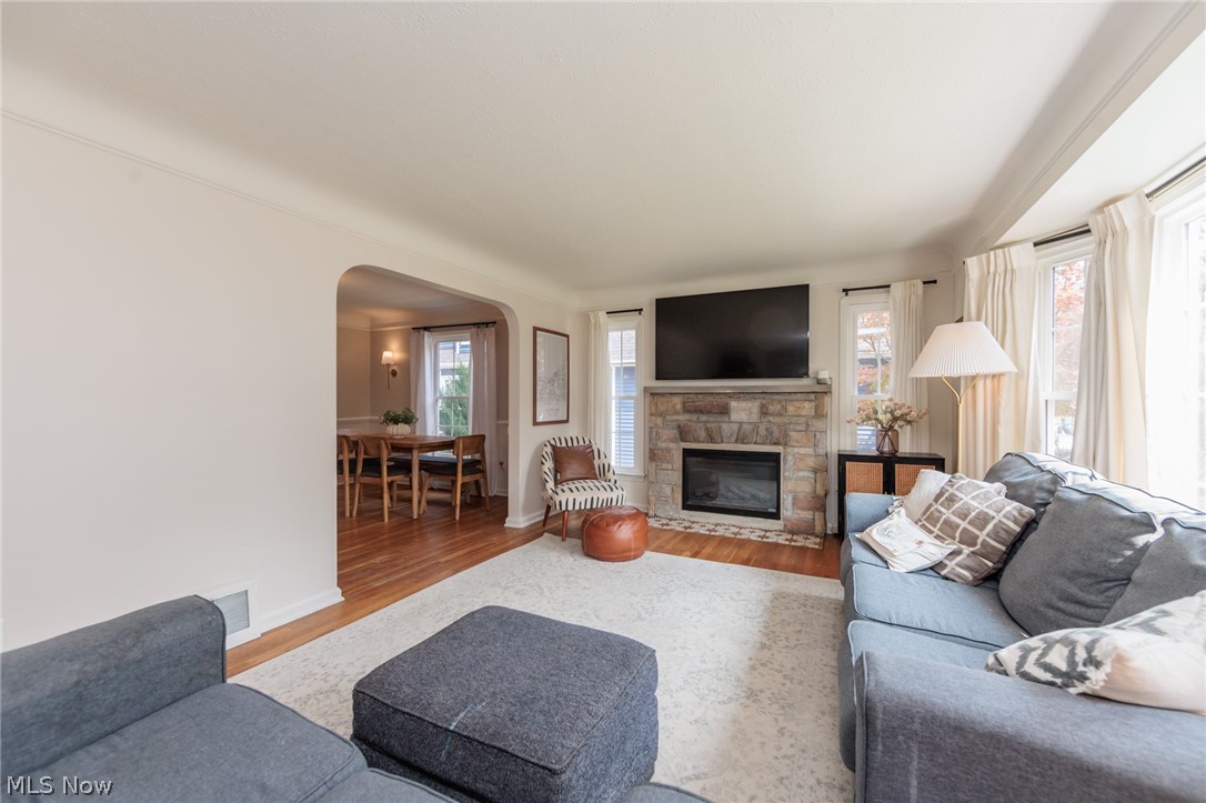 504 Columbia Road Bay Village OH 44140