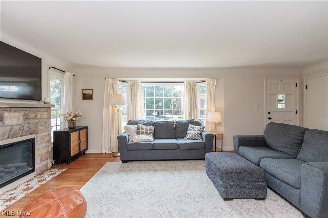 504 Columbia Road Bay Village OH 44140
