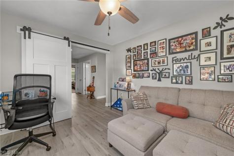 203 Hidden Cove Amherst OH 44001