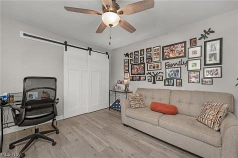 203 Hidden Cove Amherst OH 44001
