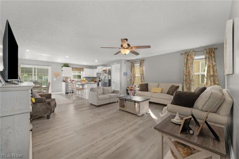 203 Hidden Cove Amherst OH 44001