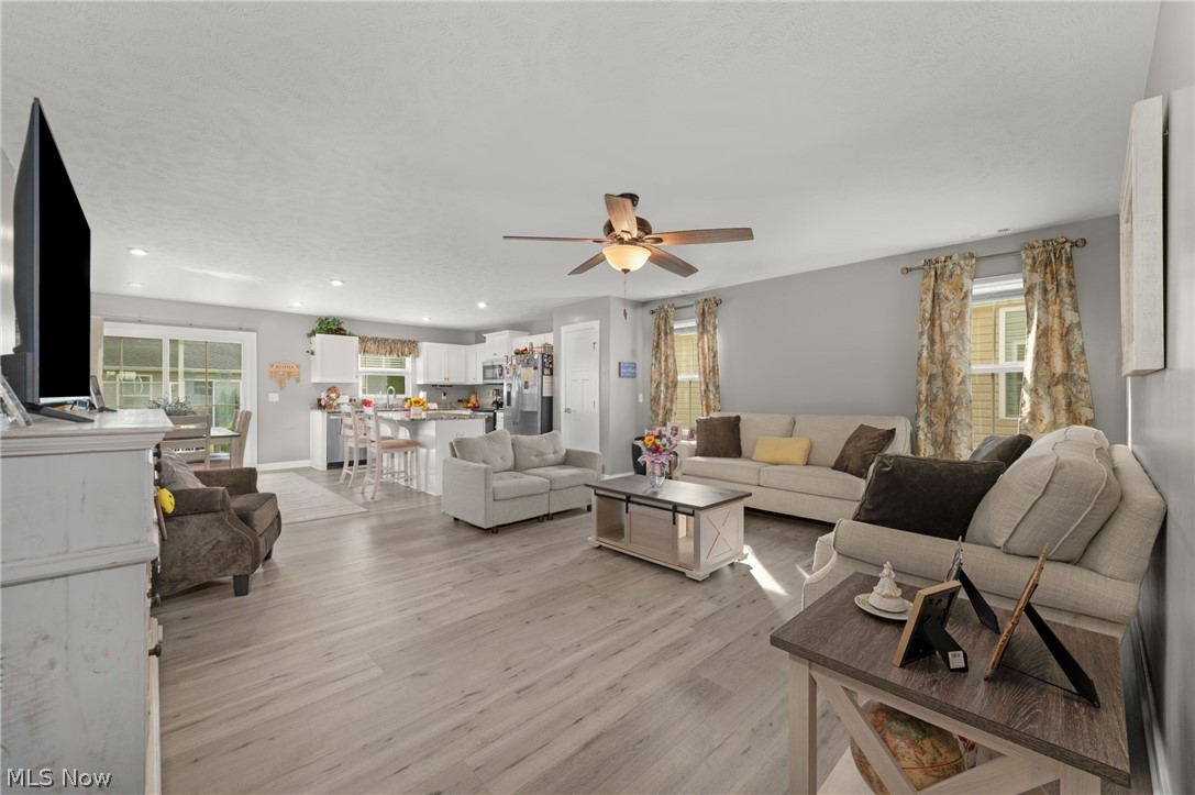 203 Hidden Cove Amherst OH 44001