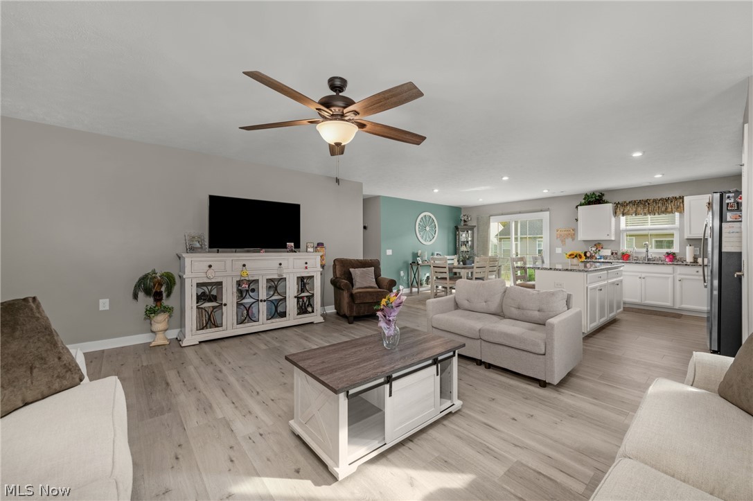 203 Hidden Cove Amherst OH 44001