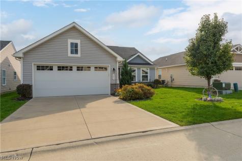 203 Hidden Cove Amherst OH 44001