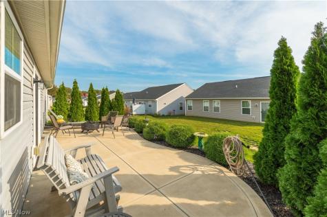 203 Hidden Cove Amherst OH 44001