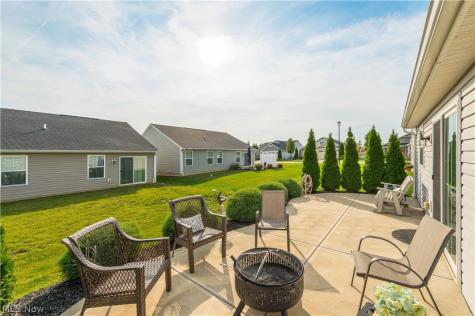 203 Hidden Cove Amherst OH 44001