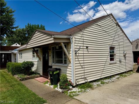 1232 Hawthorne Avenue SW Canton OH 44710