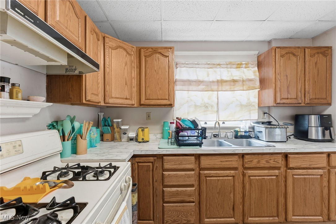 2240 12th Street SW Akron OH 44314