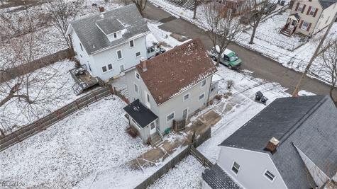 2240 12th Street SW Akron OH 44314
