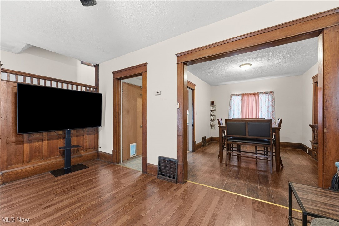 2240 12th Street SW Akron OH 44314